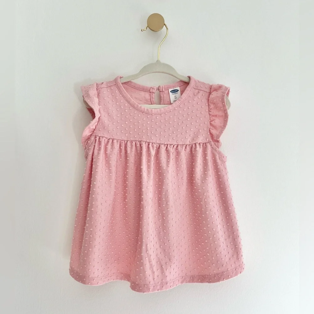 Old Navy Kids Pink Flutter Sleeve Blouse with Textured Dots - Girls 2T